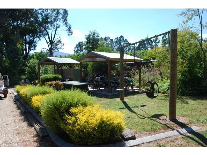 7 / 40-42 Bakers Gully Rd, Bright VIC 3741