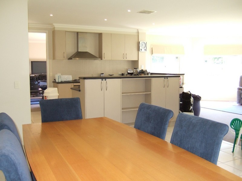 1 Paiano Lane, Bright VIC 3741