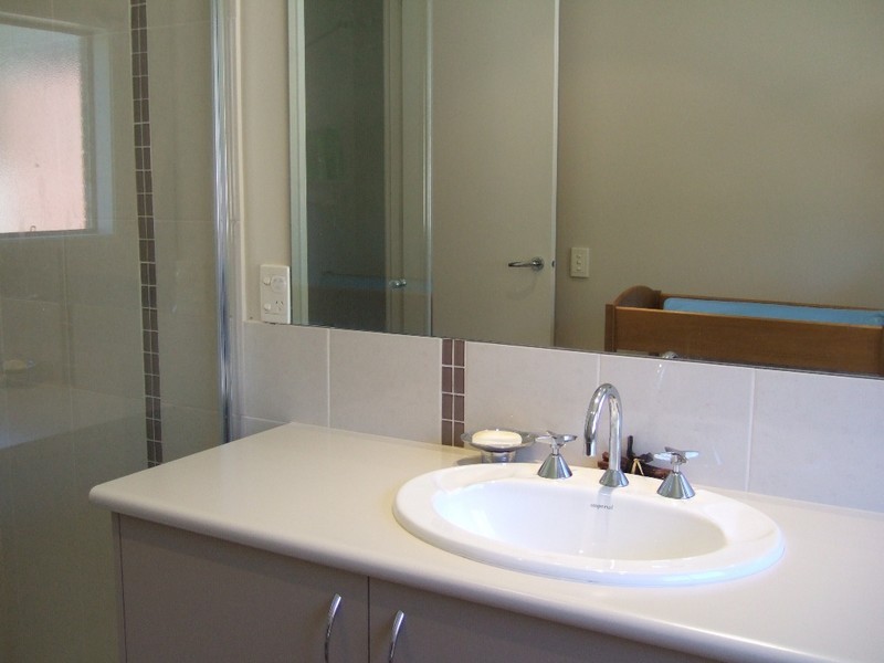 1 Paiano Lane, Bright VIC 3741