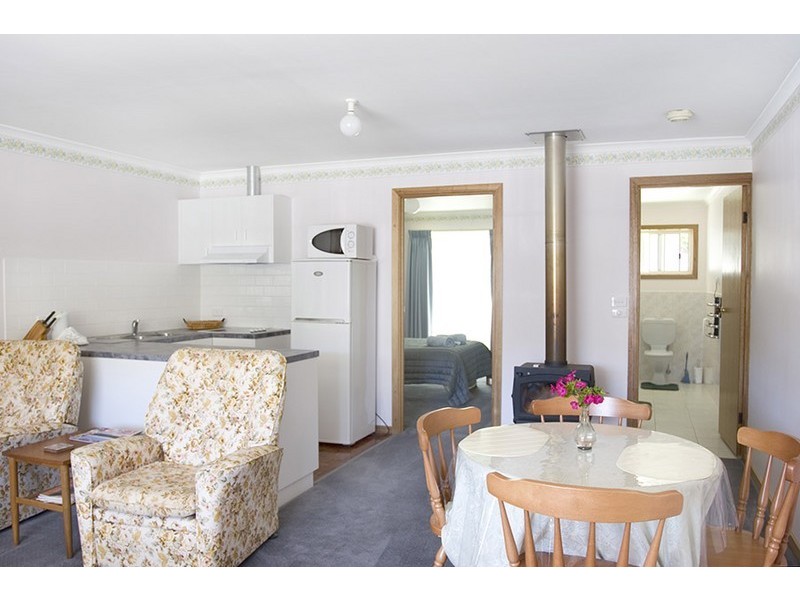 5 Iaria’s Lane, Bright VIC 3741