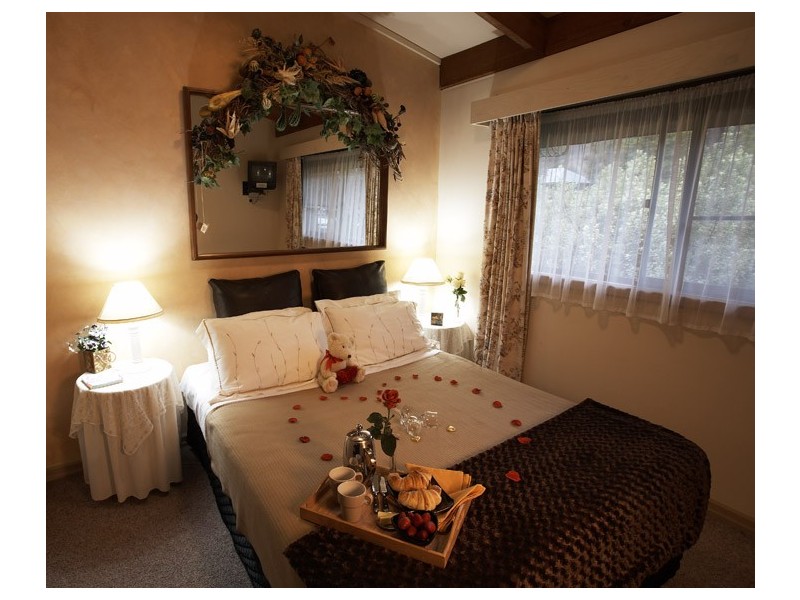 4 Stewarts Rd, Tawonga Sth, Mount Beauty VIC 3699