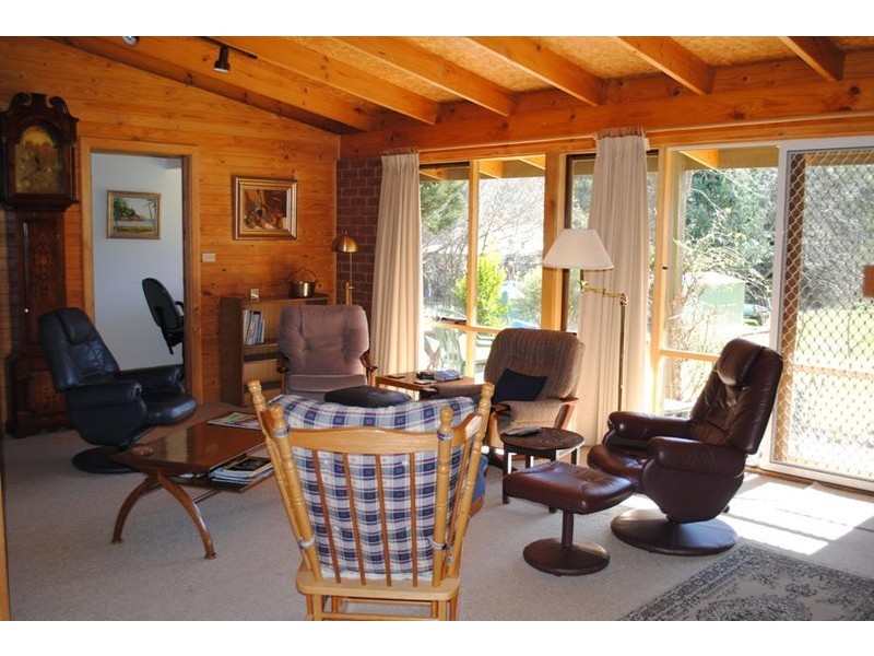 7125 Great Alpine Rd, Porepunkah, Bright VIC 3741