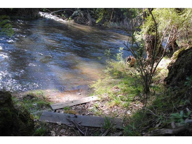 7125 Great Alpine Rd, Porepunkah, Bright VIC 3741