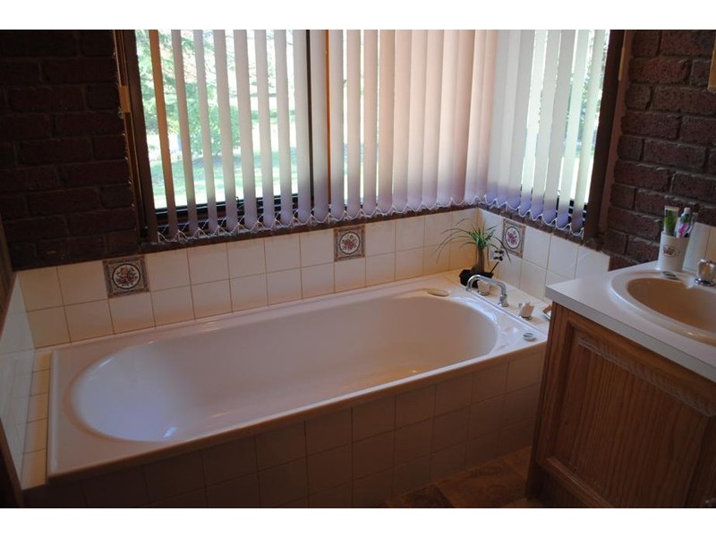 7125 Great Alpine Rd, Porepunkah, Bright VIC 3741