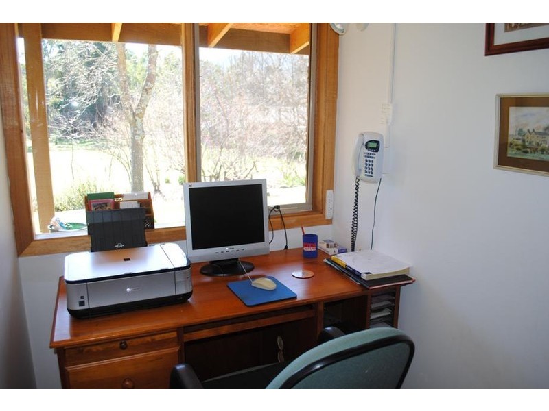 7125 Great Alpine Rd, Porepunkah, Bright VIC 3741