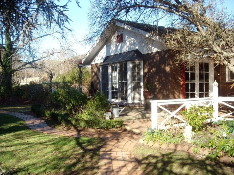 54 Mountbatten Ave, Bright VIC 3741