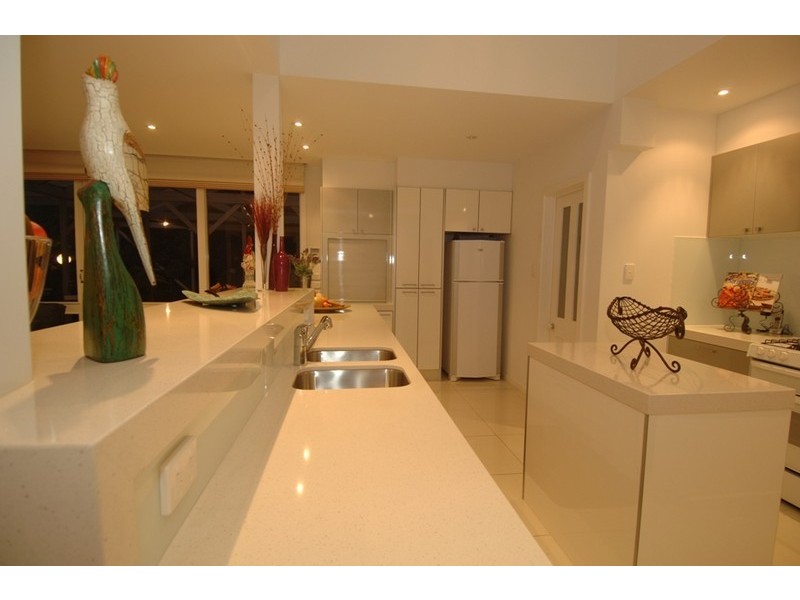 166 Delany Ave, Bright VIC 3741