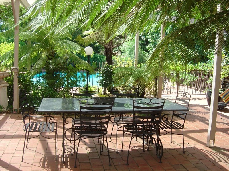 166 Delany Ave, Bright VIC 3741