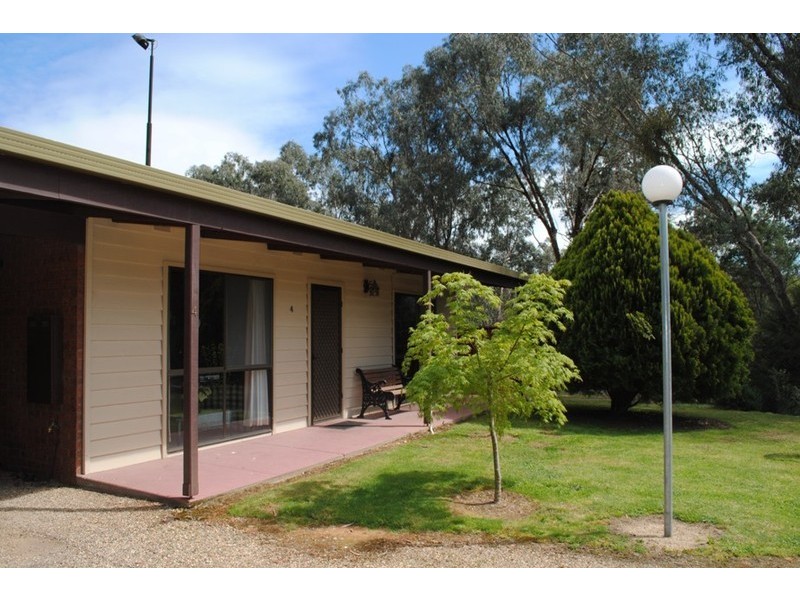 Unit 4 /7055 Great Alpine Road, Bright VIC 3741