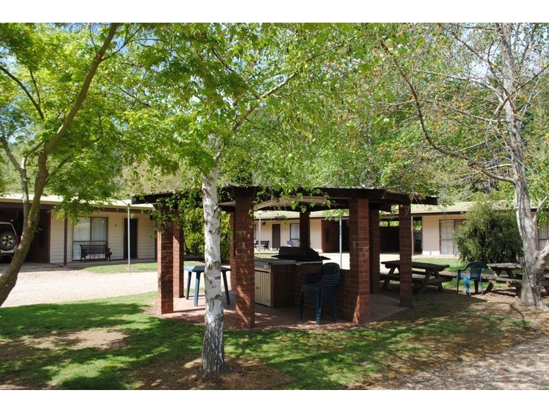 Unit 4 /7055 Great Alpine Road, Bright VIC 3741