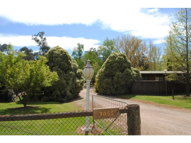 Unit 4 /7055 Great Alpine Road, Bright VIC 3741