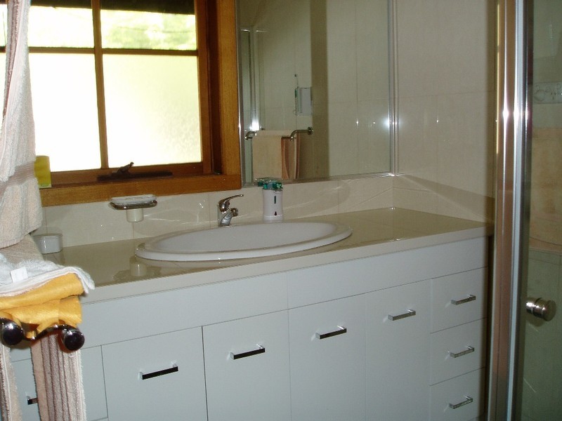 10 Hicks Rd, Mudgegonga VIC 3737