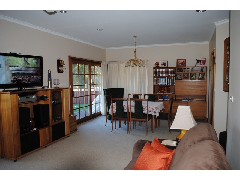 10 Hicks Rd, Mudgegonga VIC 3737