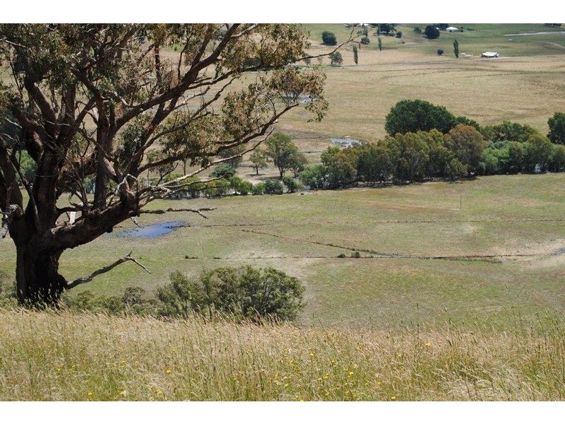 33 Mullagong Lane, Upper Gundowring VIC 3691