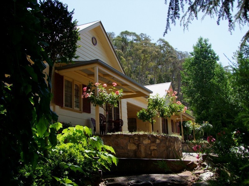 154 – 158 Delany Ave, Bright VIC 3741