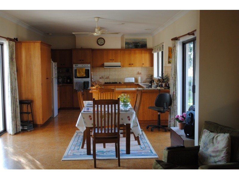 2336 Great Alpine Road, Everton VIC 3678