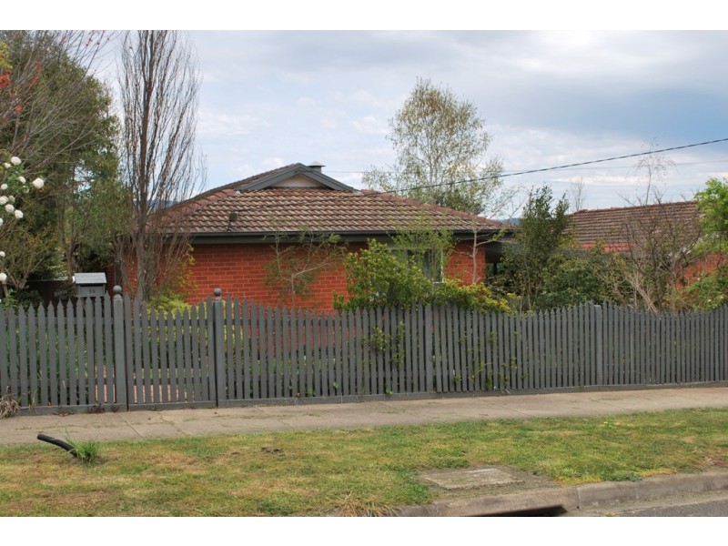 14 Rangeview Drive, Myrtleford VIC 3737