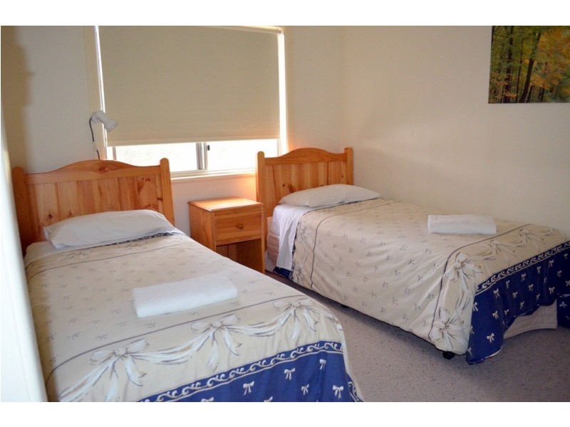 1A Riverside Ave, Bright VIC 3741