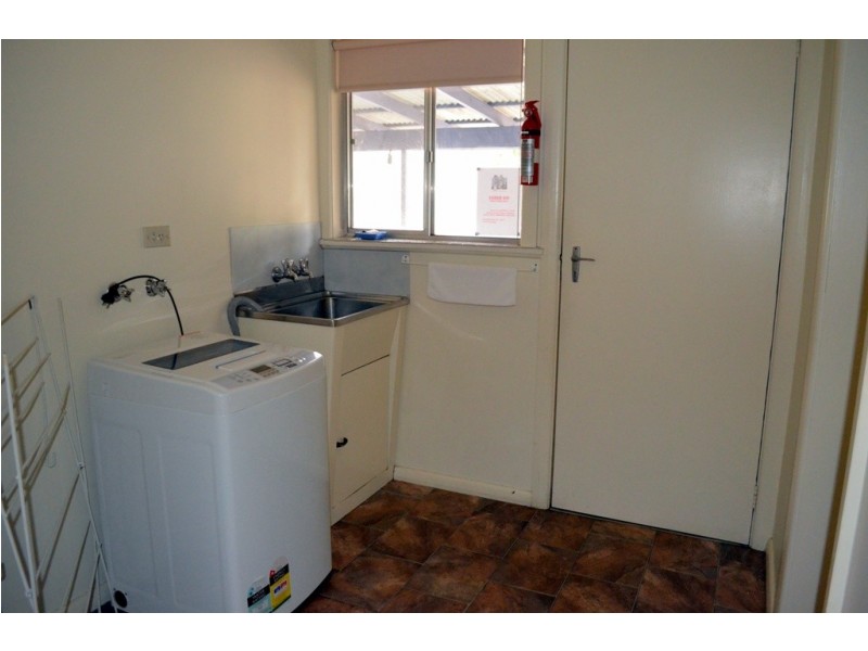 1A Riverside Ave, Bright VIC 3741