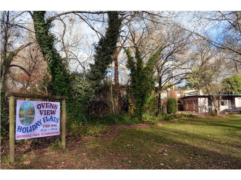 1 A Riverside Ave, Bright VIC 3741