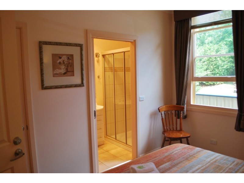 53 Gavan Street, Bright VIC 3741