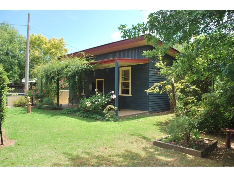 53 Gavan Street, Bright VIC 3741