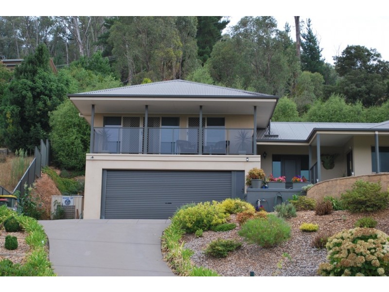 7 Rebecca Drive, Bright VIC 3741