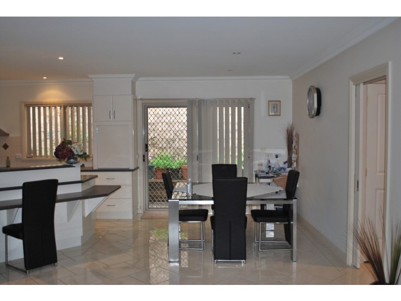 7 Rebecca Drive, Bright VIC 3741