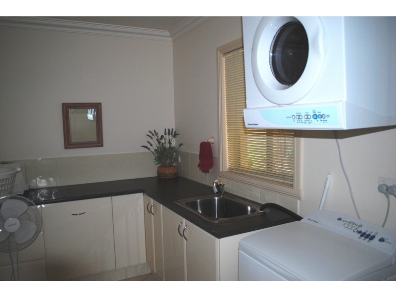 7 Rebecca Drive, Bright VIC 3741