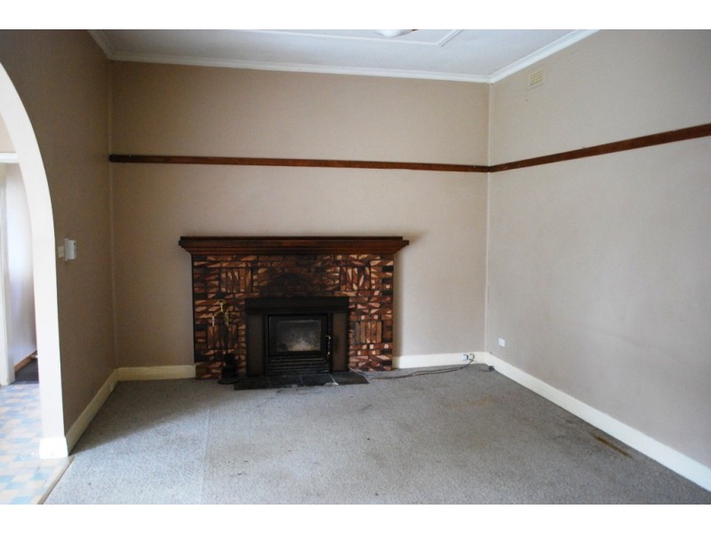 42 Delany Avenue, Bright VIC 3741