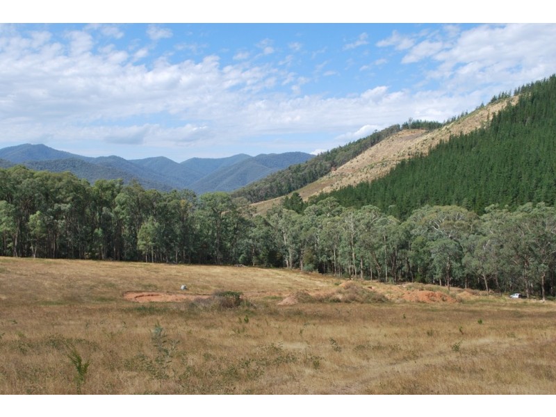 1 Bakers Gully Road, Bright VIC 3741