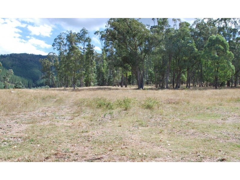 1 Bakers Gully Road, Bright VIC 3741