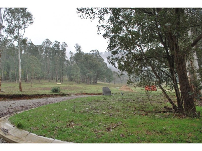 1 Bakers Gully Road, Bright VIC 3741
