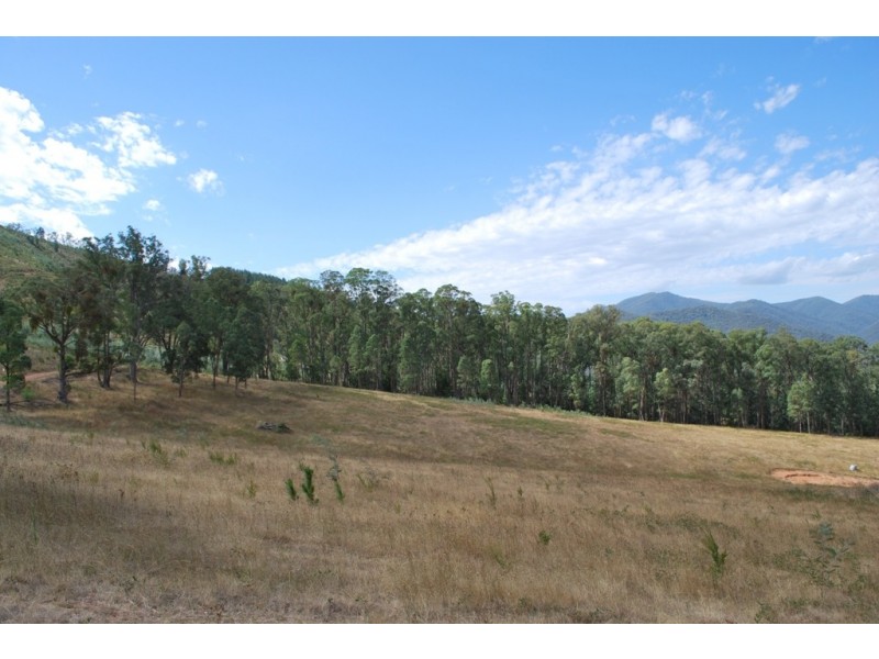 1 Bakers Gully Road, Bright VIC 3741