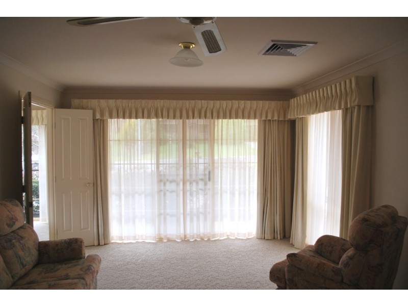 9 Alrima Court, Bright VIC 3741