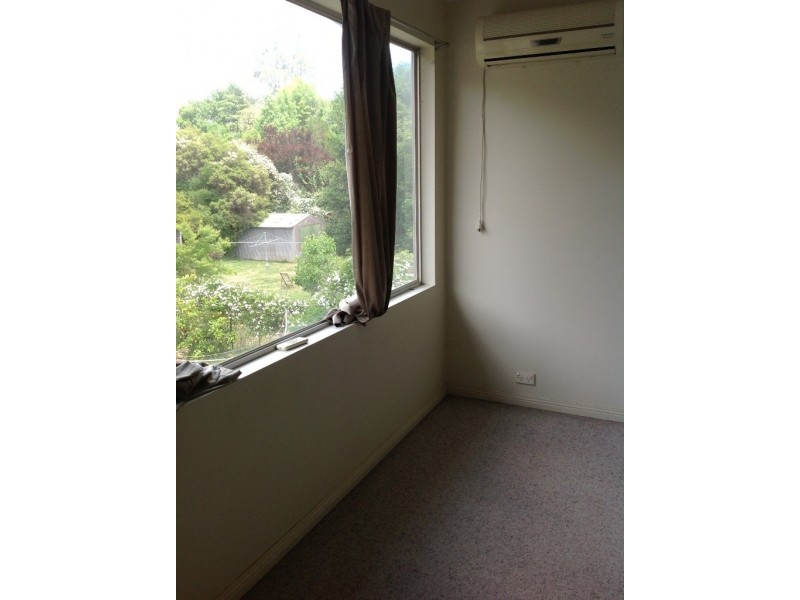 76 Delany Ave, Bright VIC 3741