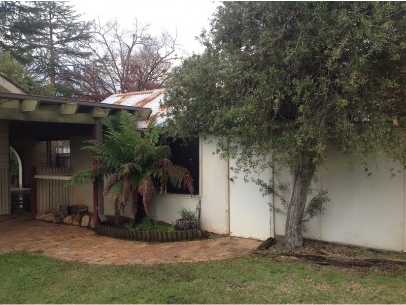 76 Delany Ave, Bright VIC 3741