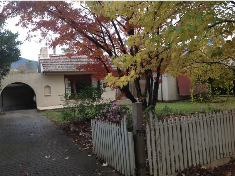 76 Delany Ave, Bright VIC 3741