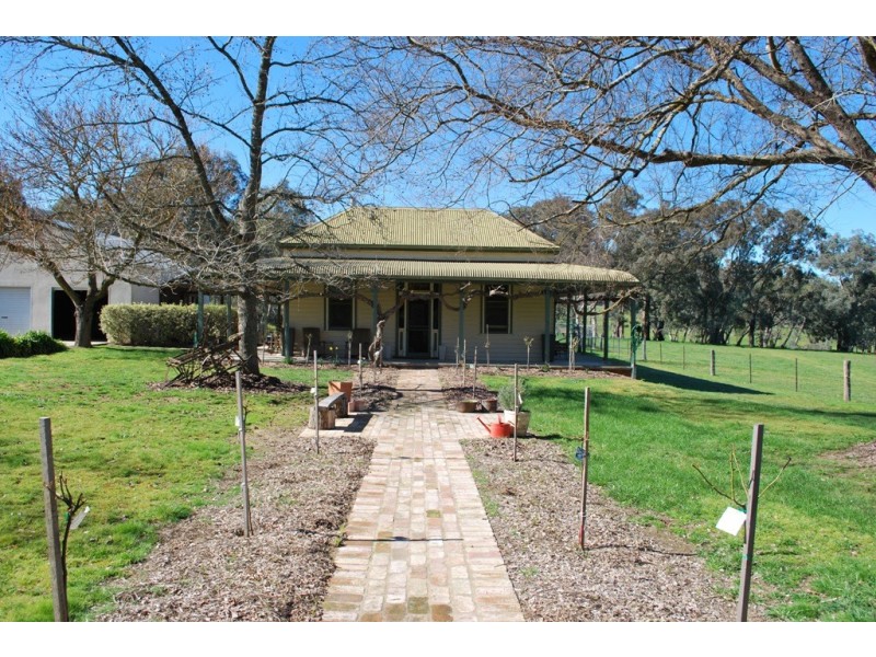 28 Stoney Creek Road, Gapsted VIC 3737