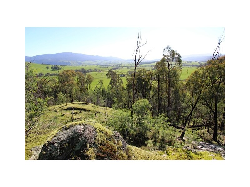 CA 11 Switchback Road, Mudgegonga VIC 3737