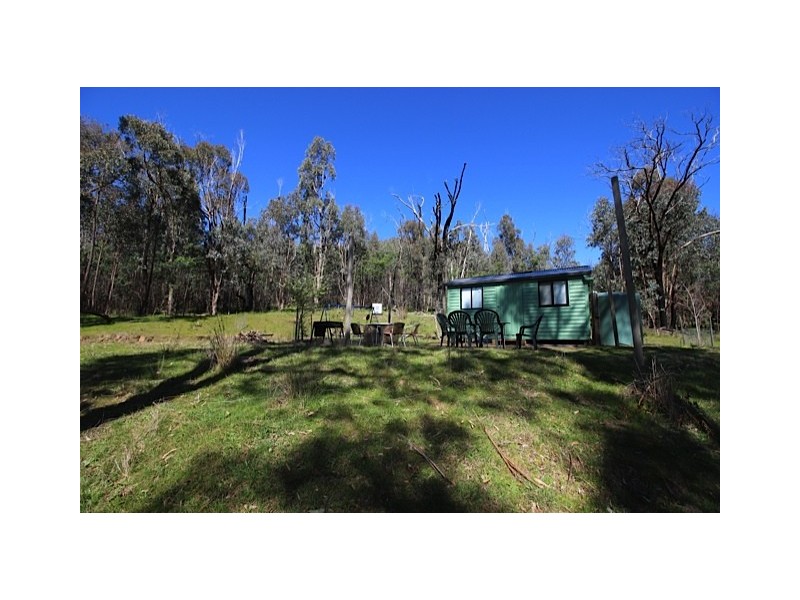CA 11 Switchback Road, Mudgegonga VIC 3737