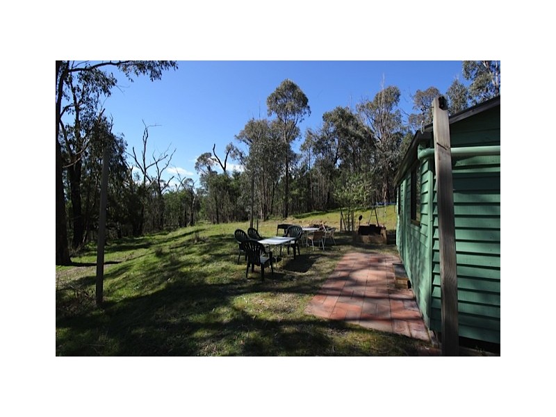 CA 11 Switchback Road, Mudgegonga VIC 3737
