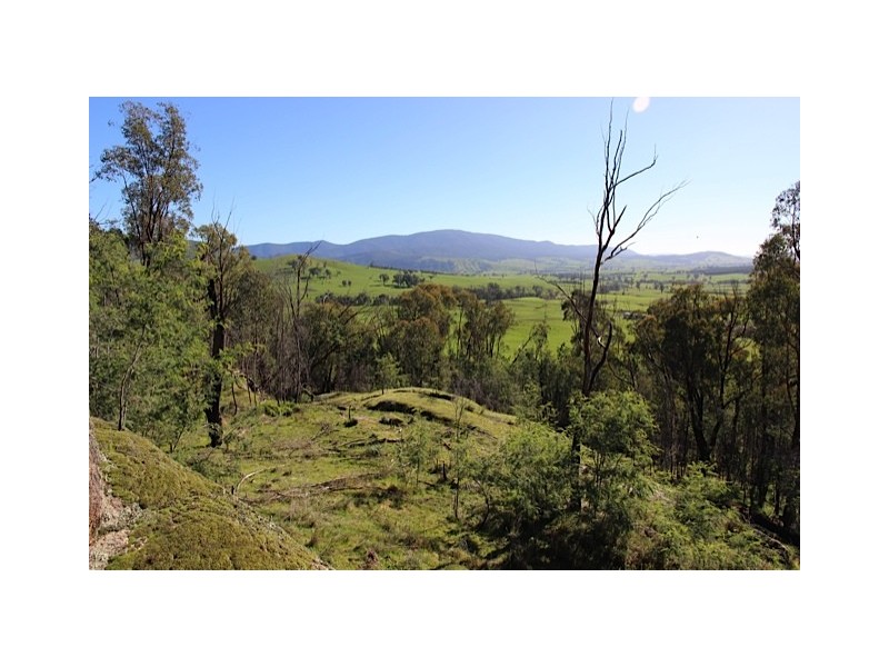 CA 11 Switchback Road, Mudgegonga VIC 3737