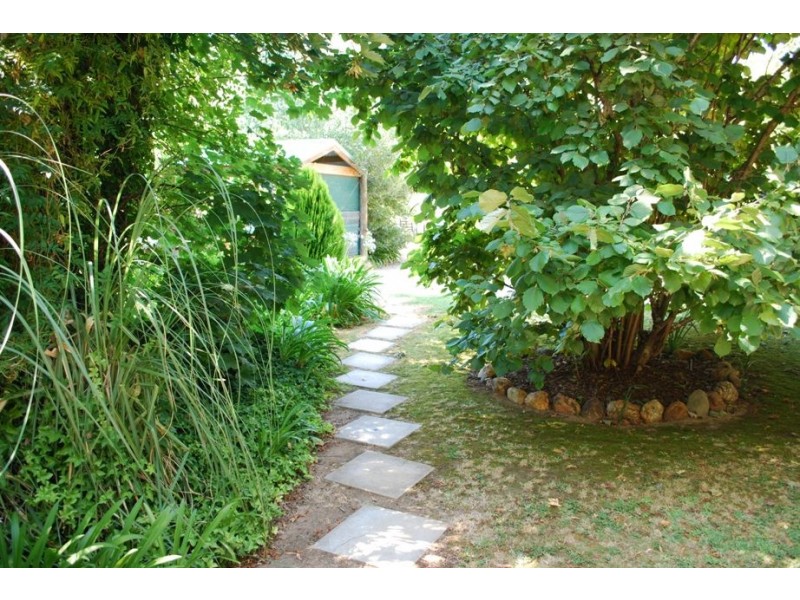 6 / 40 Bakers Gully Road, Bright VIC 3741