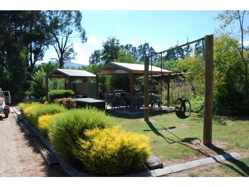 6 / 40 Bakers Gully Road, Bright VIC 3741