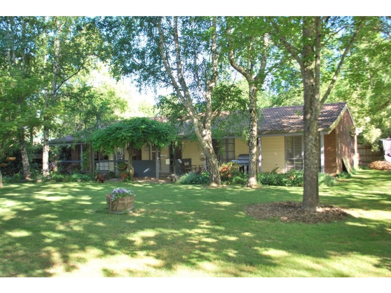 14 Gavan Street, Bright VIC 3741