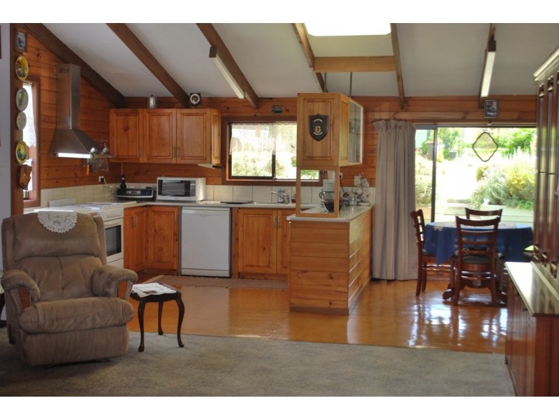 325 Myrtleford – Stanley Road, Mudgegonga VIC 3737