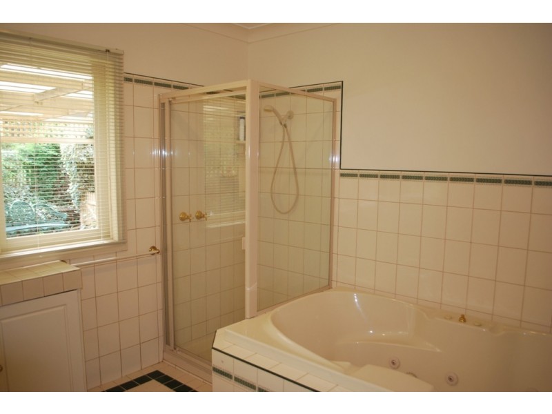 21 Mount Porepunkah Road, Bright VIC 3741