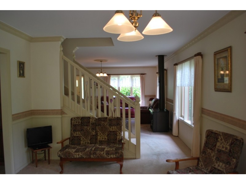 21 Mount Porepunkah Road, Bright VIC 3741