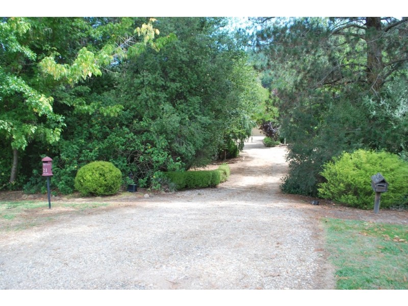 21 Mount Porepunkah Road, Bright VIC 3741